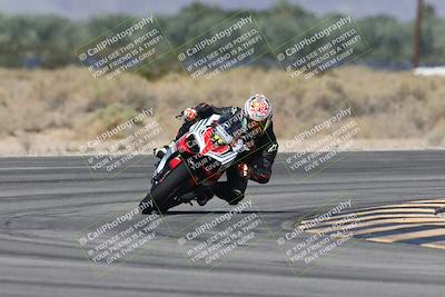 media/Oct-13-2025-Moto Forza (Mon) [[a66d839500]]/3-B Group/Session 3 (Turn 16)/